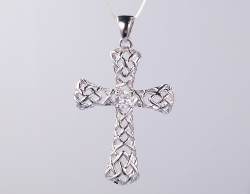 Glanzende holle wikkeling kruis religieuze CZ hanger voor dagelijks gebruik en zomervakanties overlappende kruis hanger