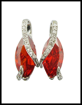 AAA-kwaliteit Kubische Zirconia Hartvormige oorbellen Hypoallergeen Voor casual party wear