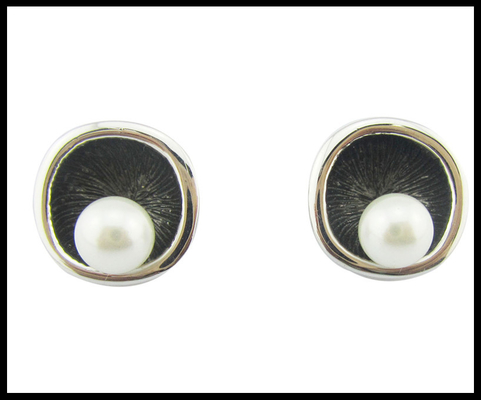 Pearl Round White Pearl Classic Style Zilver 925 Juwelen Set met AAA CZ en Rhodium Plating Sterling Zilver Bruiloft