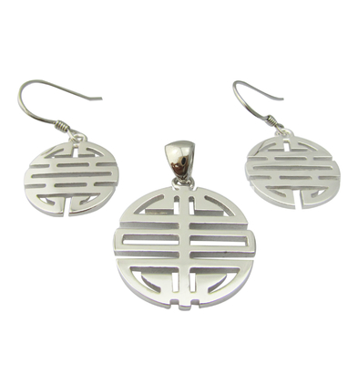 Chinese geluk oorbel Sterling zilver oorbel delicate bloemvorm voor een vrouwelijke en elegante look