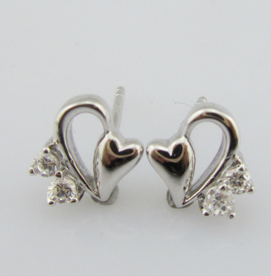 Hart oorbel Stud sieraden Type Decoratieve zilveren sieraden Sterling zilveren oorbellen met CZ vrouwen zilveren oorbel schattig