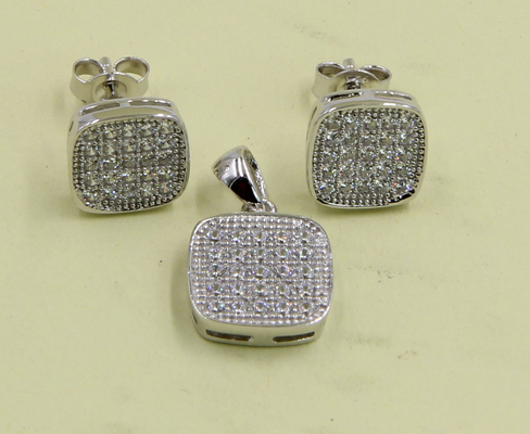 AAA CZ Solitaire Stud oorbellen in Sterling zilver voor sieraden maken Vierkante oorbellen Sterling zilver kubieke zirconia
