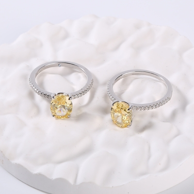 Ei Gestalte gegeven Moissanite-Verlovingsringen 2.6g 925 het Zilveren de Ringen van CZ Schitteren
